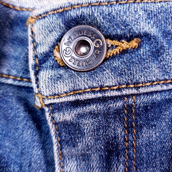 G BY Guess Distressed Denim Jeana - Picture 13 of 16